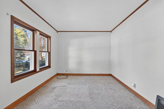 1702 S PERKINS STREET, Appleton, WI 54914