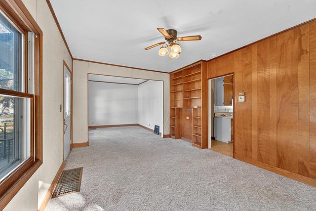 1702 S PERKINS STREET, Appleton, WI 54914