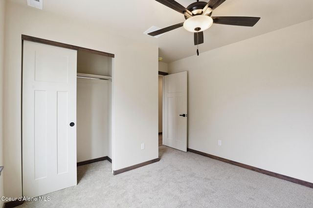 1017 W Lacrosse Ave, Coeur D'alene, ID 83814