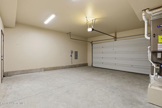 1017 W Lacrosse Ave, Coeur D'alene, ID 83814
