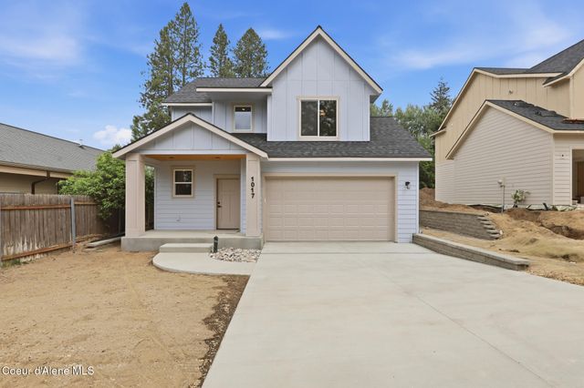 1017 W Lacrosse Ave, Coeur D'alene, ID 83814