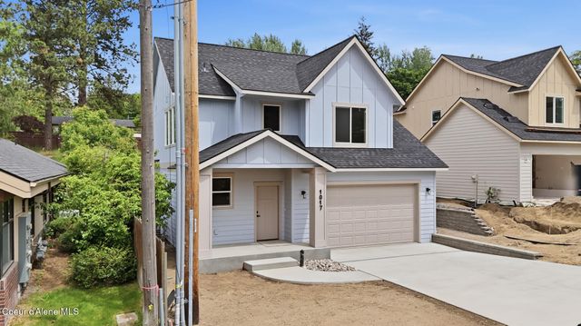 1017 W Lacrosse Ave, Coeur D'alene, ID 83814