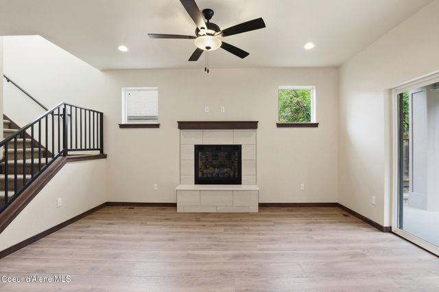 1017 W Lacrosse Ave, Coeur D'alene, ID 83814