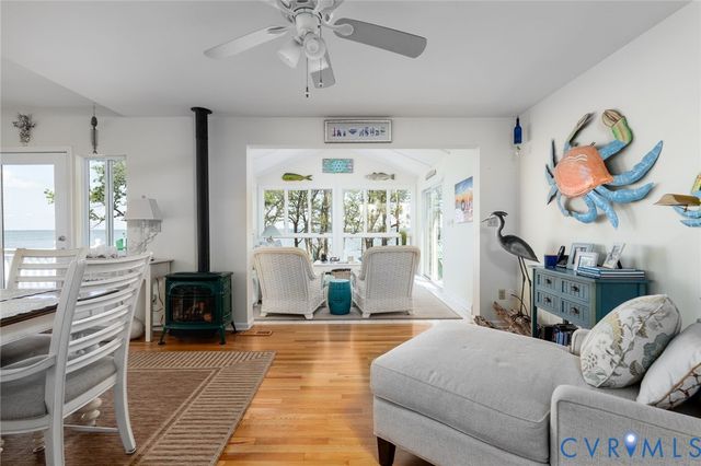 1749 Lighthouse View Dr, Ophelia, VA 22473