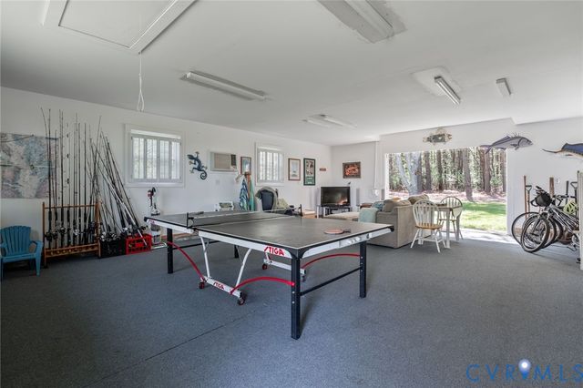 1749 Lighthouse View Dr, Ophelia, VA 22473
