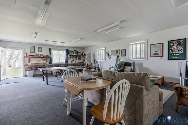1749 Lighthouse View Dr, Ophelia, VA 22473