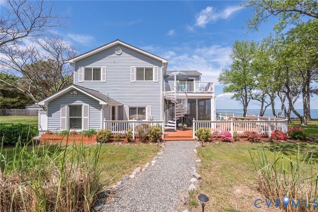 1749 Lighthouse View Dr, Ophelia, VA 22473