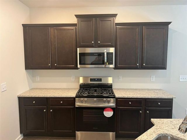 127 Berry Drive, Dawsonville, GA 30534