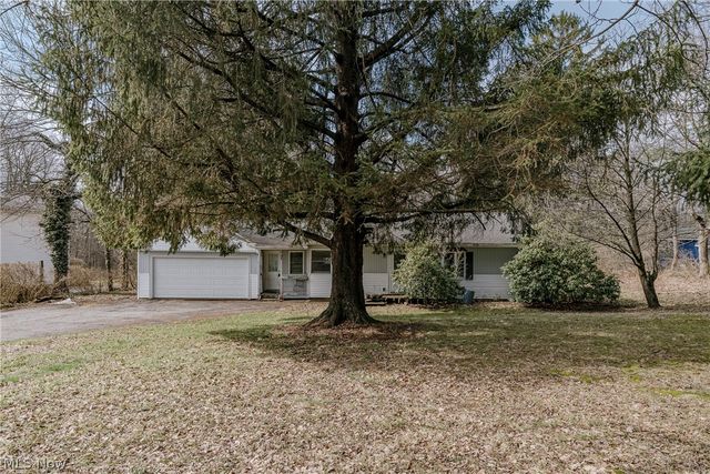 17446 Snyder Road, Chagrin Falls, OH 44023