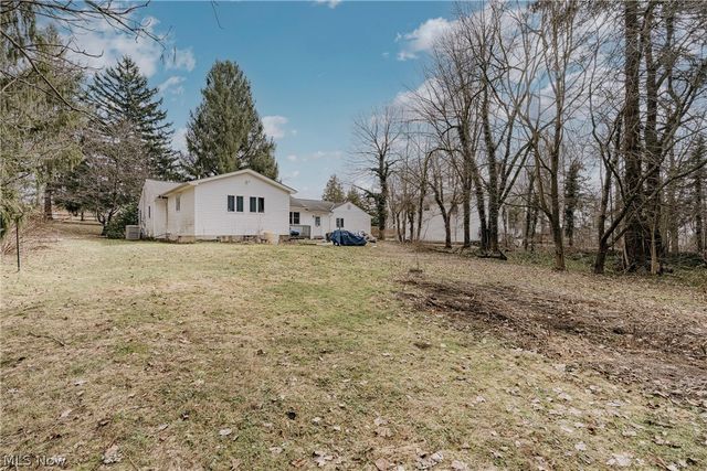 17446 Snyder Road, Chagrin Falls, OH 44023