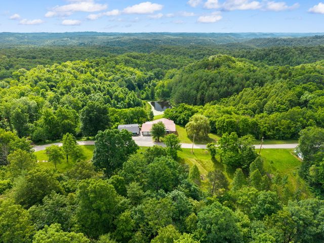 736 Caudill Road, Beattyville, KY 41311