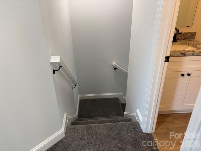 139 Donna Lane, Statesville, NC 28625