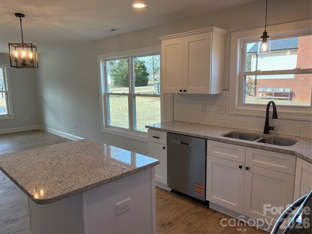 139 Donna Lane, Statesville, NC 28625