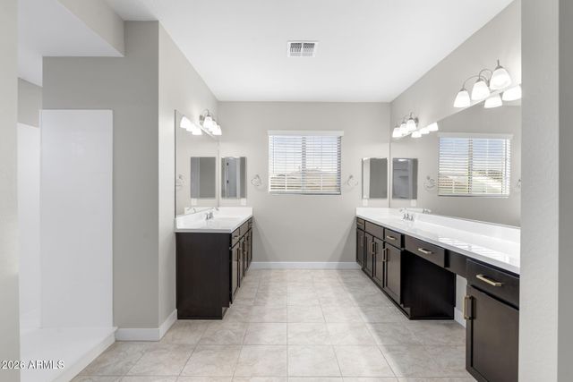 3511 E CREST Lane, Phoenix, AZ 85050