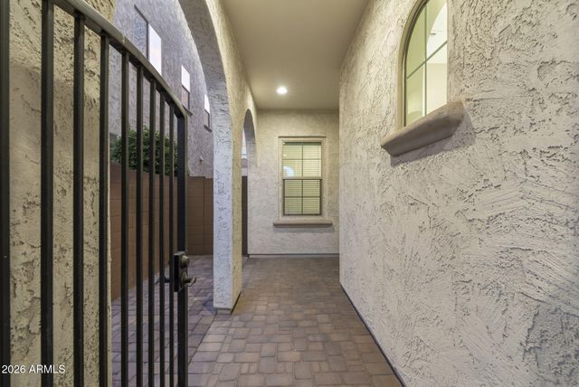 3511 E CREST Lane, Phoenix, AZ 85050