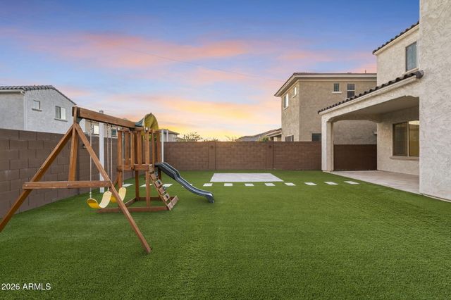 3511 E CREST Lane, Phoenix, AZ 85050