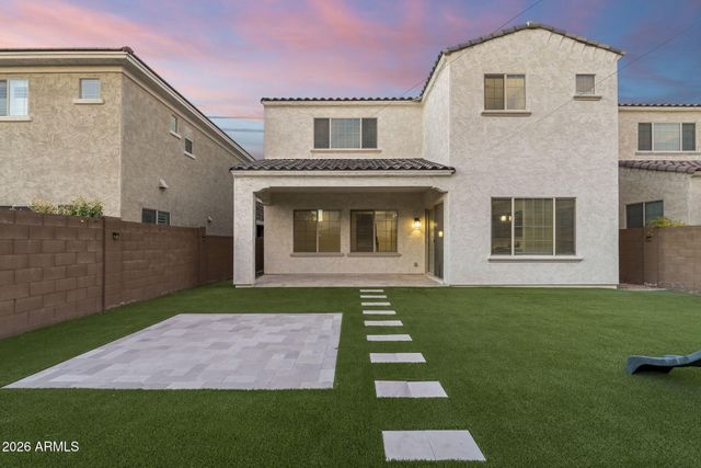 3511 E CREST Lane, Phoenix, AZ 85050