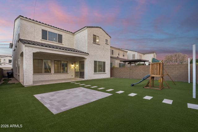 3511 E CREST Lane, Phoenix, AZ 85050