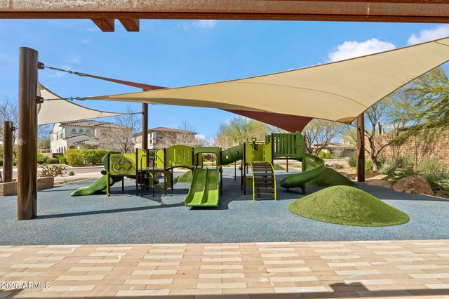 3511 E CREST Lane, Phoenix, AZ 85050