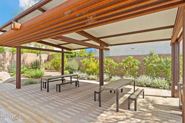 3511 E CREST Lane, Phoenix, AZ 85050