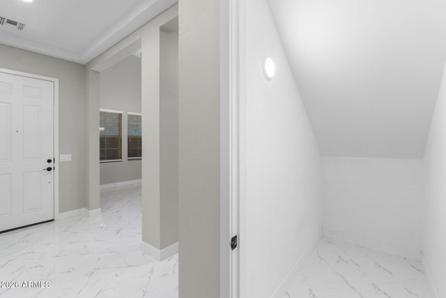 3511 E CREST Lane, Phoenix, AZ 85050