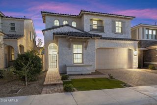 3511 E CREST Lane, Phoenix, AZ 85050