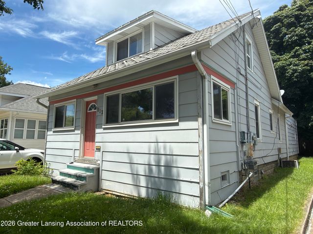 912 Smith Avenue, Lansing, MI 48910