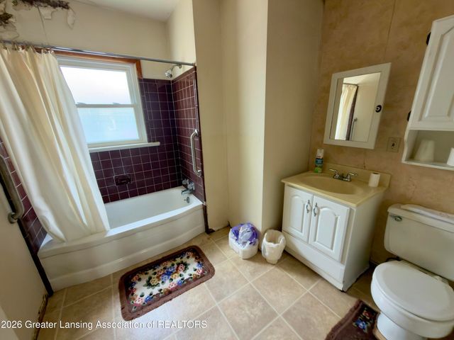 912 Smith Avenue, Lansing, MI 48910