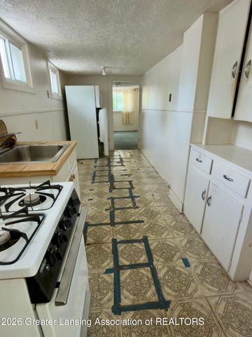 912 Smith Avenue, Lansing, MI 48910