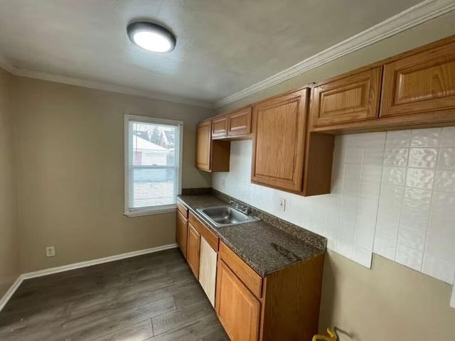 19303 Fairport Street, Detroit, MI 48205