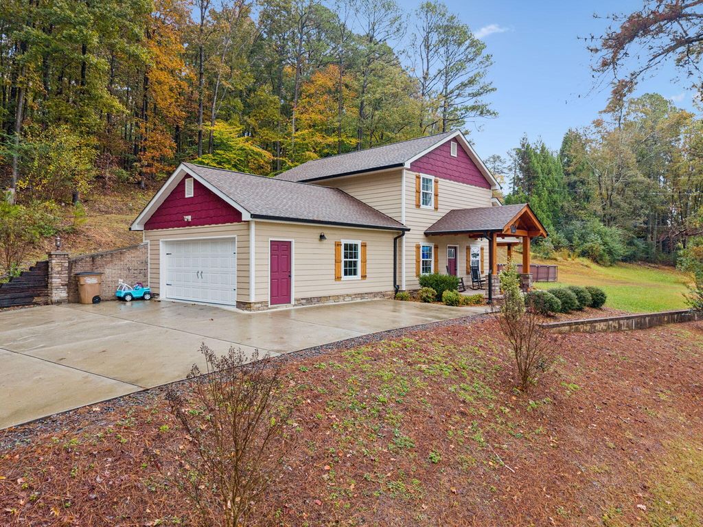 428 Lower Dug Gap Road SW, Dalton, GA 30720