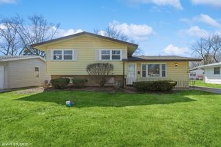 18864 Greenbay Avenue, Lansing, IL 60438