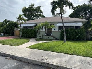 727 S M Street, Lake Worth Beach, FL 33460