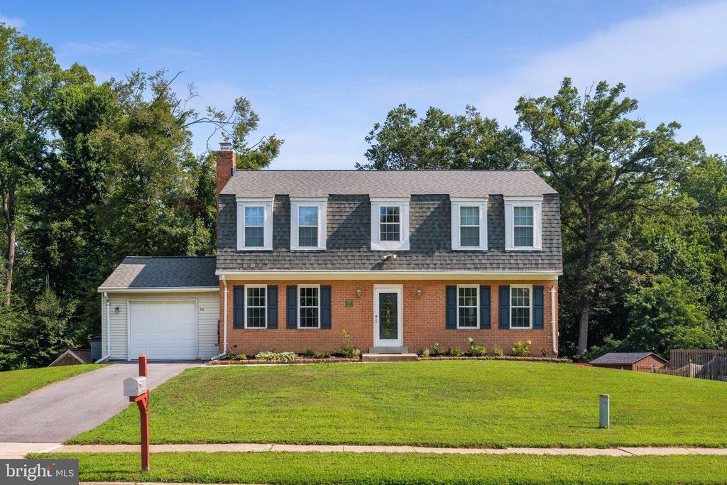 900 CASCADE DR, Fort Washington, MD 20744