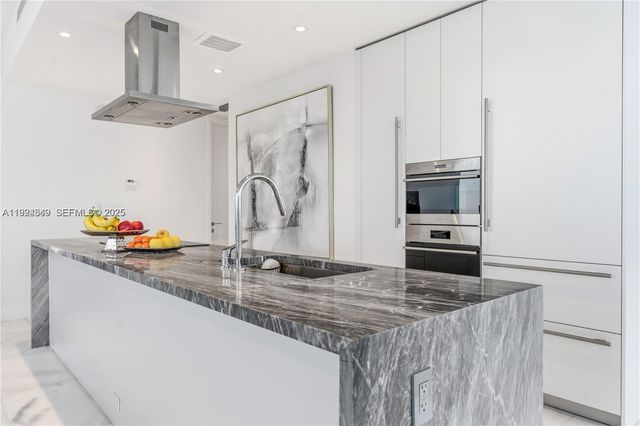 700 NE 26th Ter 3406, Miami, FL 33137