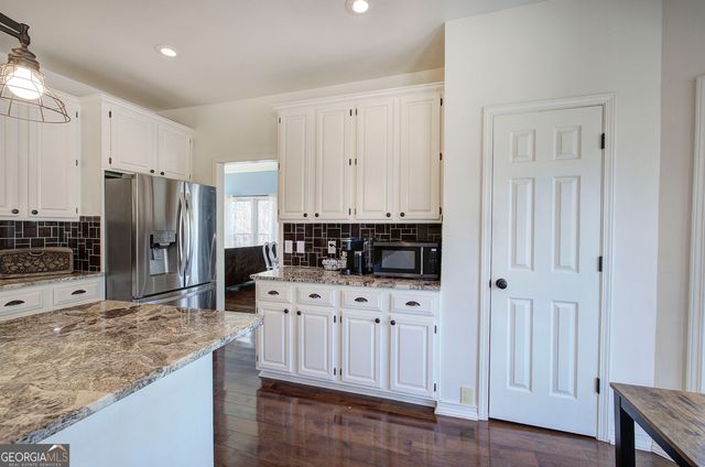 19 Wexford Circle NW, Cartersville, GA 30121