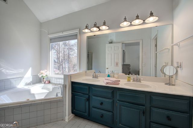 19 Wexford Circle NW, Cartersville, GA 30121