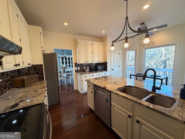 19 Wexford Circle NW, Cartersville, GA 30121