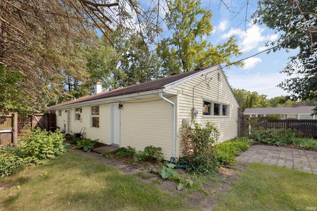 1734 Campeau Street, South Bend, IN 46617