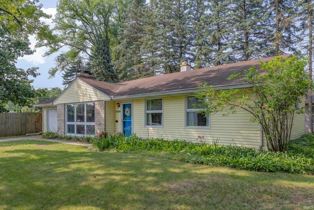 1734 Campeau Street, South Bend, IN 46617