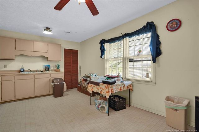 979 Lisa Avenue, Fayetteville, NC 28314