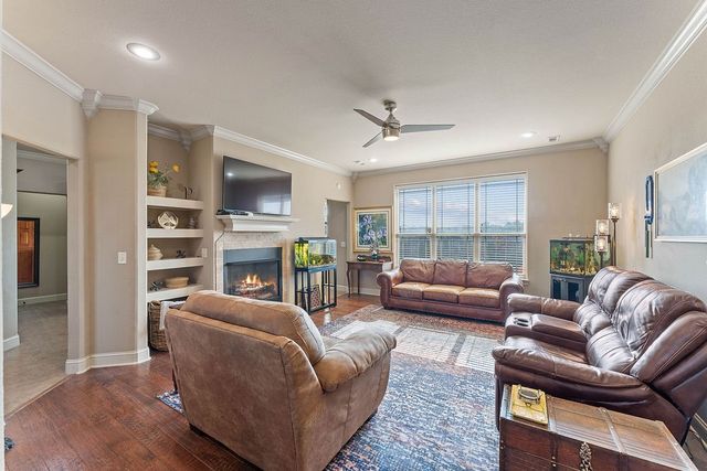 5703 S 66th Street, Cave Springs, AR 72718