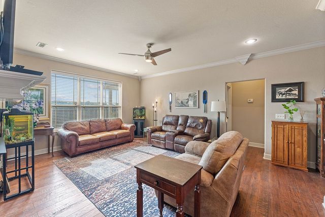 5703 S 66th Street, Cave Springs, AR 72718