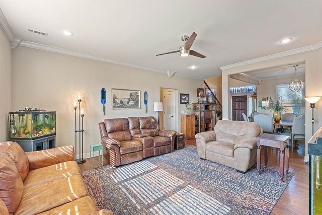 5703 S 66th Street, Cave Springs, AR 72718