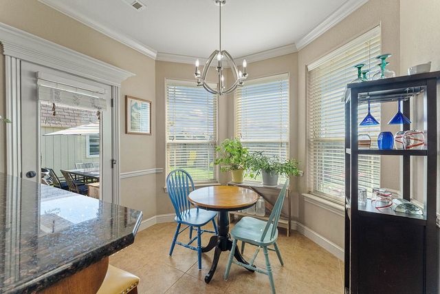 5703 S 66th Street, Cave Springs, AR 72718