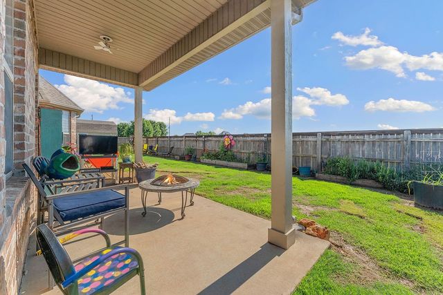 5703 S 66th Street, Cave Springs, AR 72718