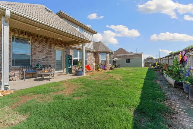 5703 S 66th Street, Cave Springs, AR 72718