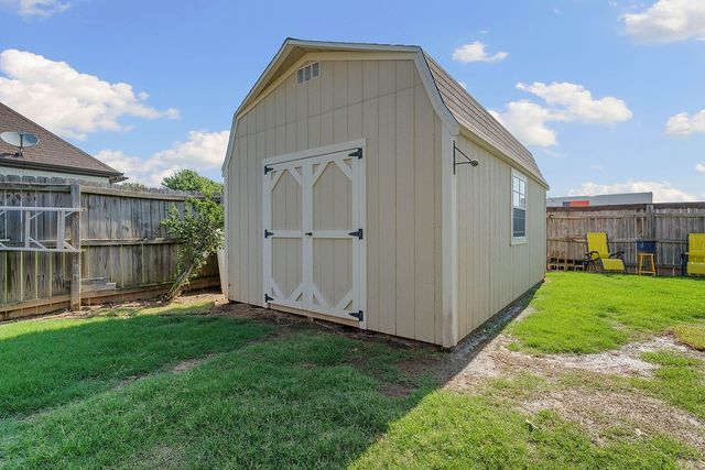5703 S 66th Street, Cave Springs, AR 72718