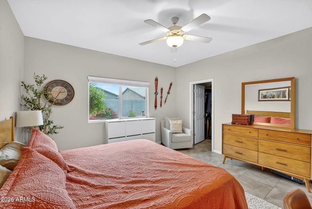 823 W LEADWOOD Avenue, San Tan Valley, AZ 85140