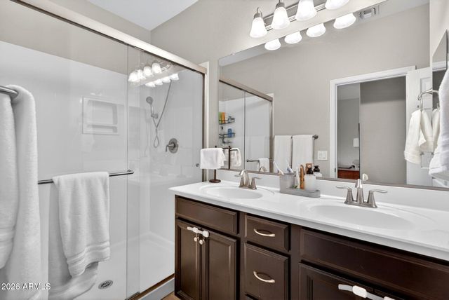 823 W LEADWOOD Avenue, San Tan Valley, AZ 85140